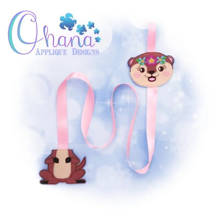 Floral Otter Bow Holder